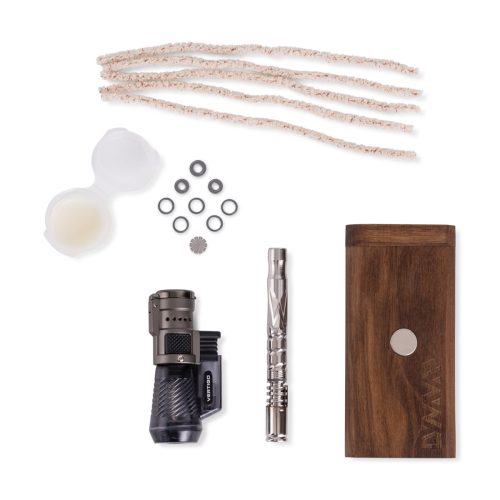 Dynavap M 2020 Starter Pack with walnut dynastash